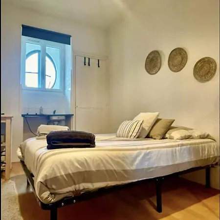 Le Perchoir Toulousain - With Shared Wc In The Heart Of Rue Alsace Lorraine Apartment