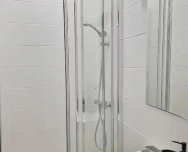 Appartement Le Perchoir Toulousain - With Shared Wc In The Heart Of Rue Alsace Lorraine Toulouse